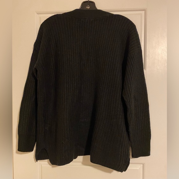 Aeropostale size med black knit cardigan with buttons and pockets medium - Picture 2 of 5